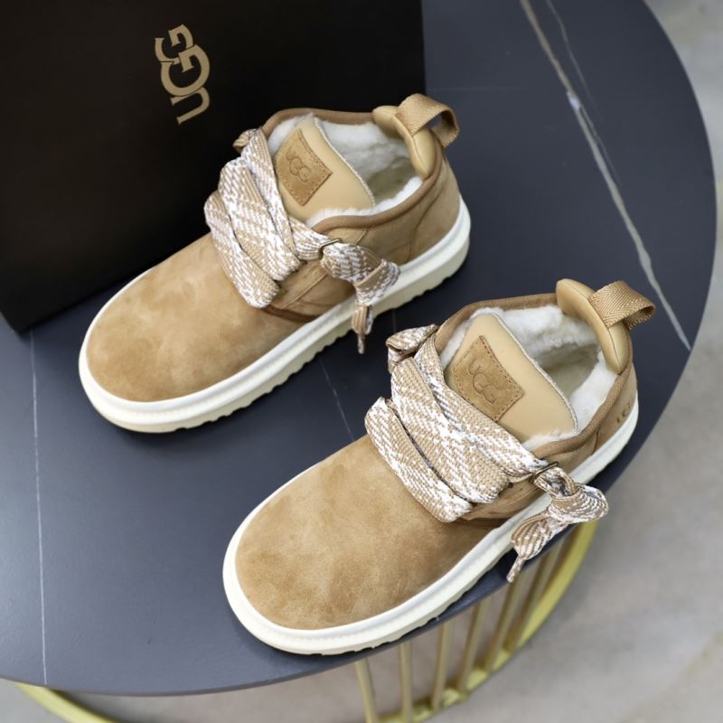 UGG Sneakers